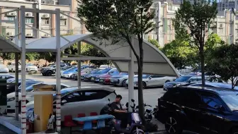 充电站老板太会做生意了吧，这是多少同行的梦中情站啊
