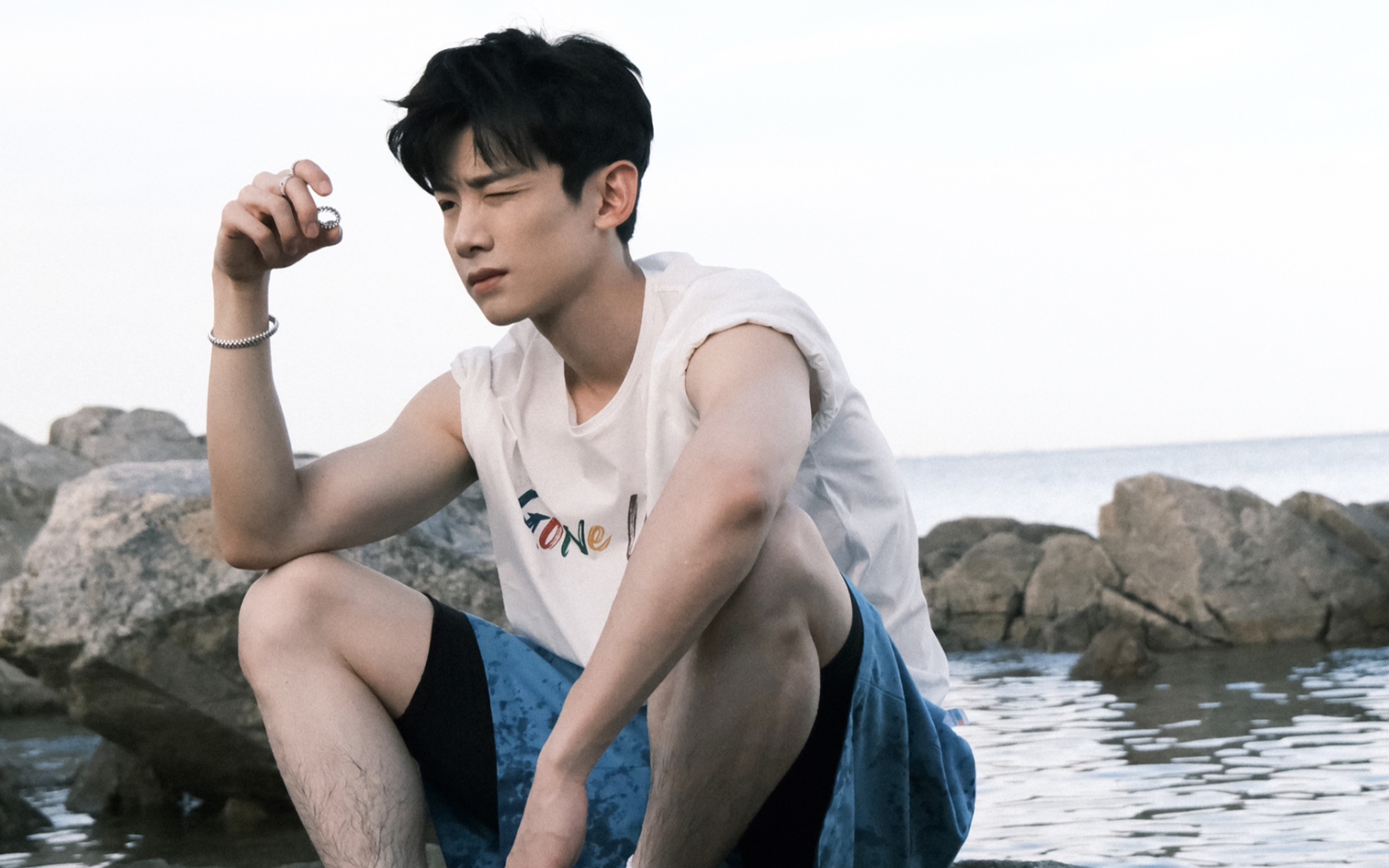 白敬亭211003时尚芭莎电子刊拍摄采访