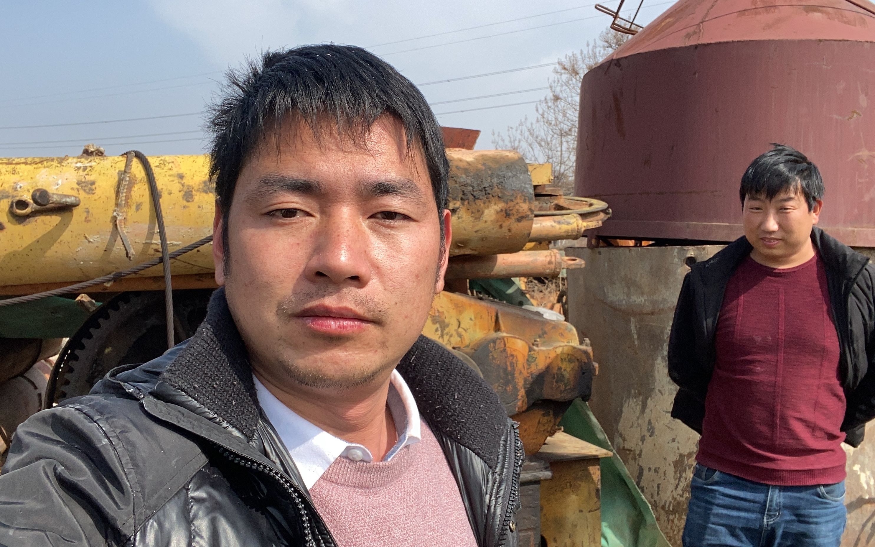 80后小伙包工地找不来活,再这样下去,70万的设备只能当废铁卖了