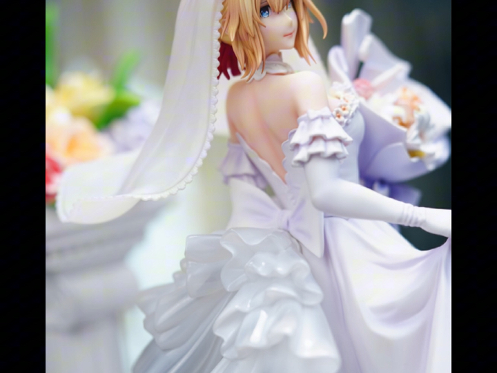 潮起婚纱薇尔莉特产品拍摄:b神摄影团队产品名称:薇尔莉特产品比例:1