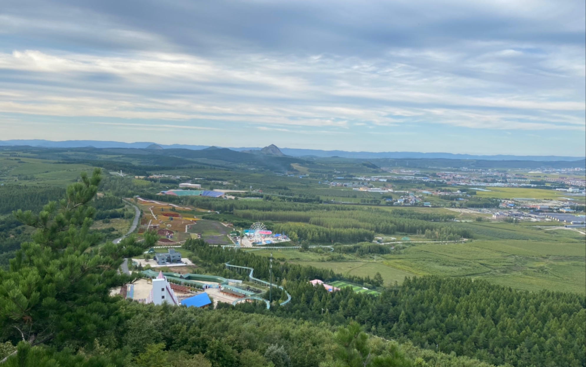 龙井碧岩山风景介绍图片