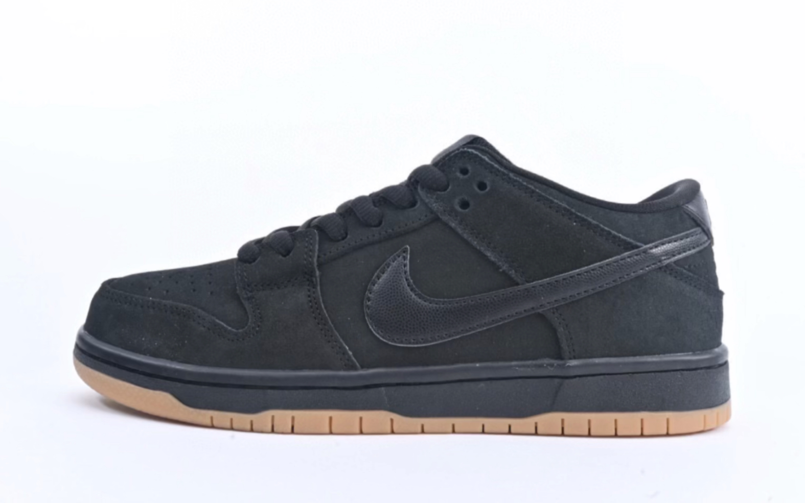 耐克 lshod wair x nike sb dunk low pro black gum 翻毛黑曼巴生胶