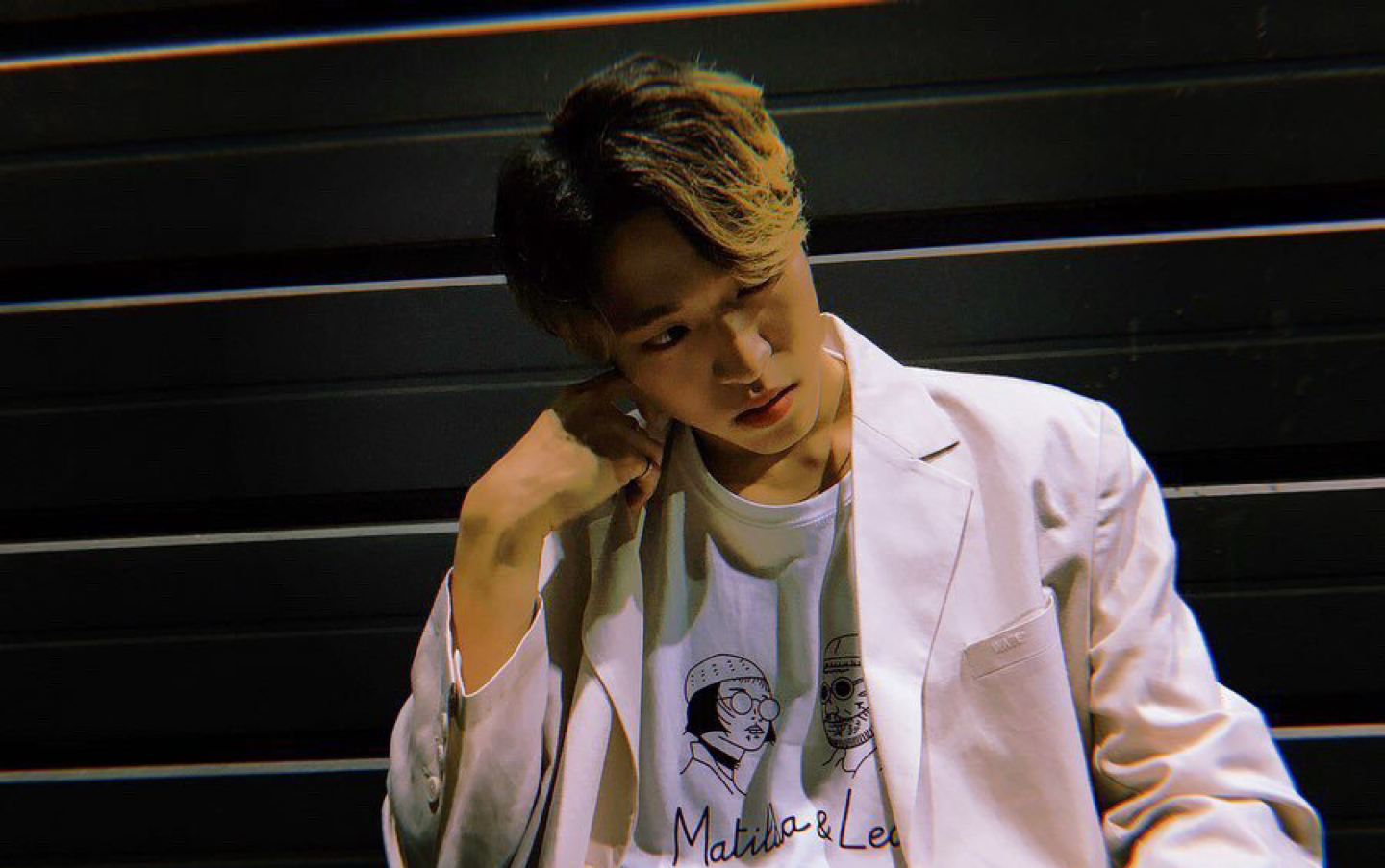 santa赞多 单人舞 太平洋宽肩加上若隐若现的胸肌 谁看了不说一句awsl