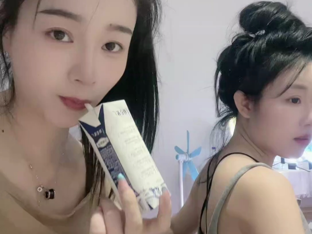 小丸子哈哈正在直播 - 2024-05-18 09-38-51