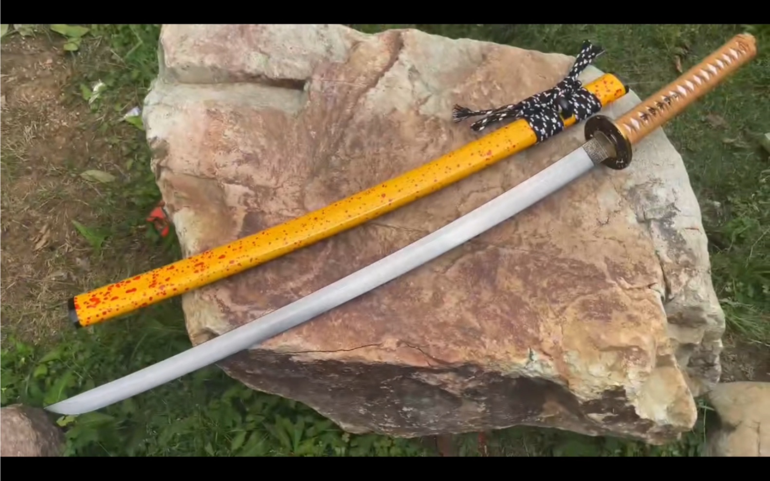 铜装花纹钢四叶草纹武士刀【黄龙打刀】