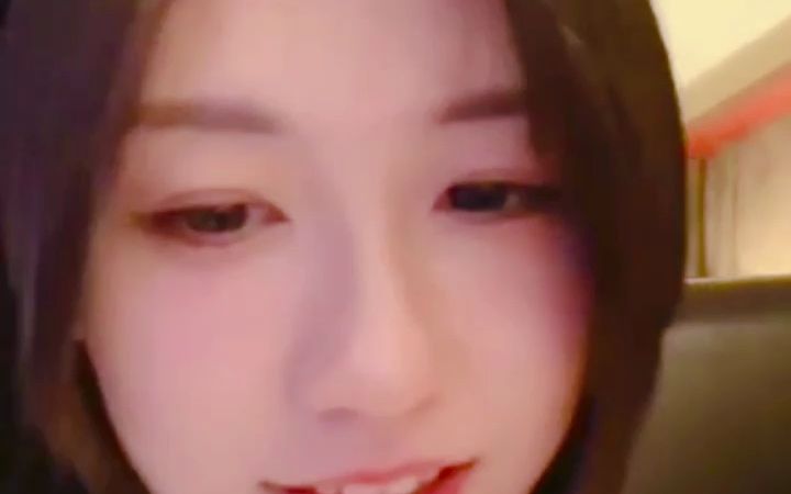 清纯女神程女士直播事故 黑森林一览无余，工作人员忘记提醒。 网友：你猜我信不信 视频下载 Video Downloader 