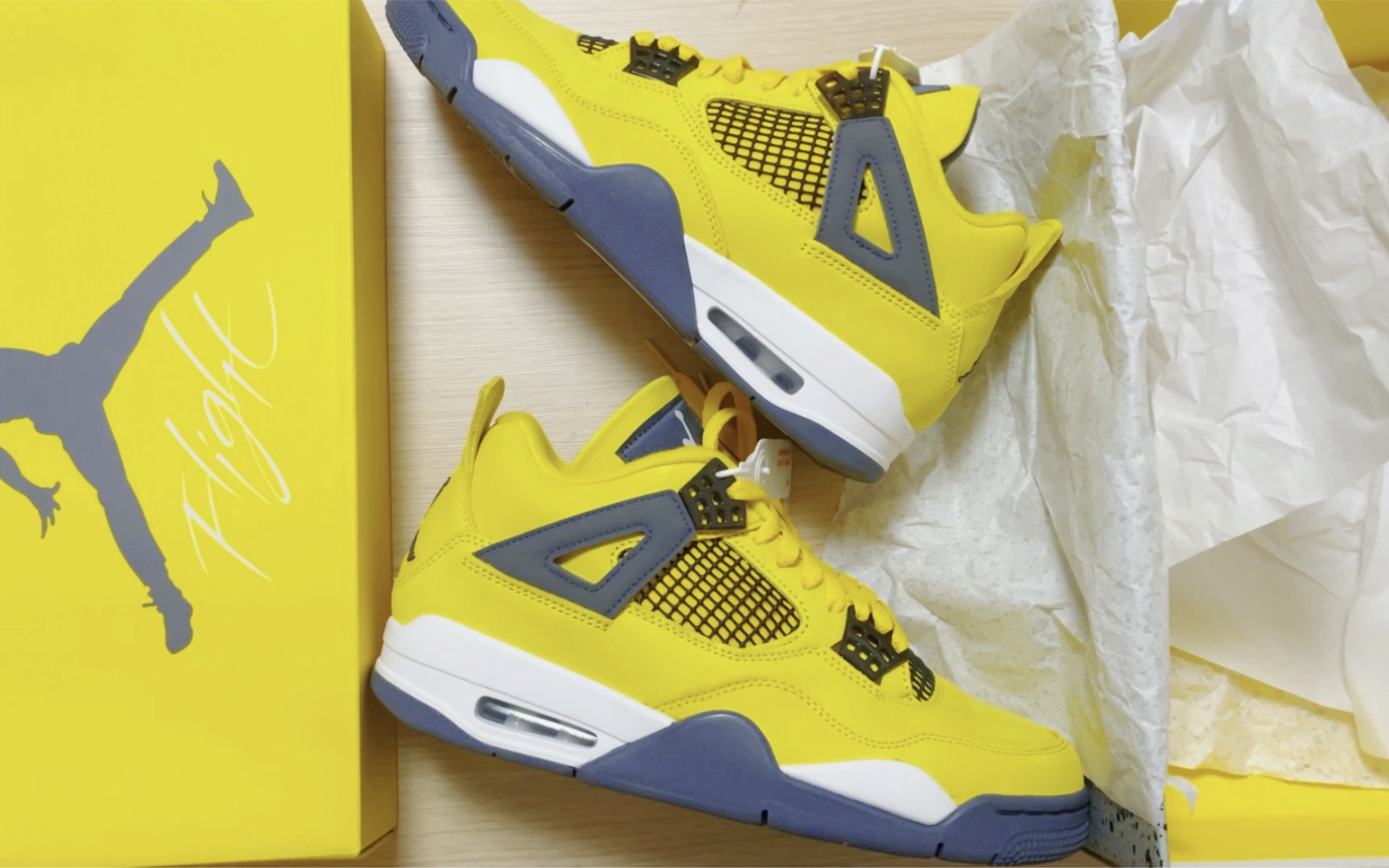 air jordan retro 4"tour yellow"开箱分享