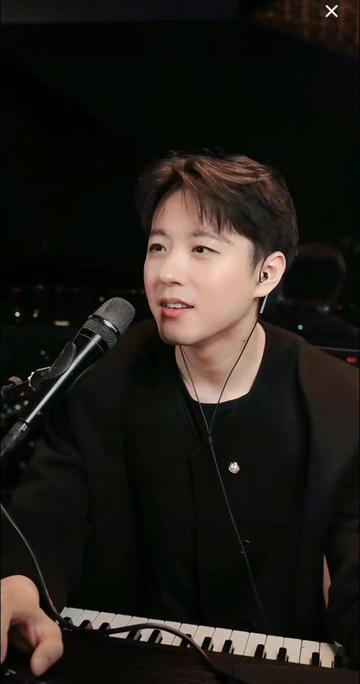 2024 伤心地铁光良 vs 李宗盛大家更喜欢谁的版本呢我个人更喜欢光良