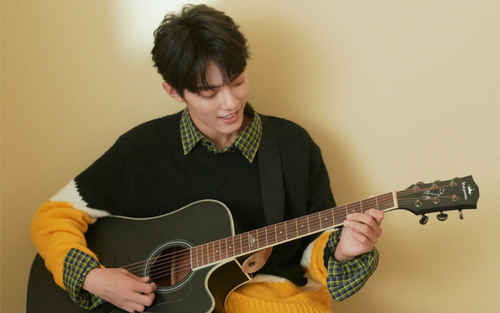 【肖战】-红秀电子刊 自抠视频-谁不想有一个这样的学长呢!