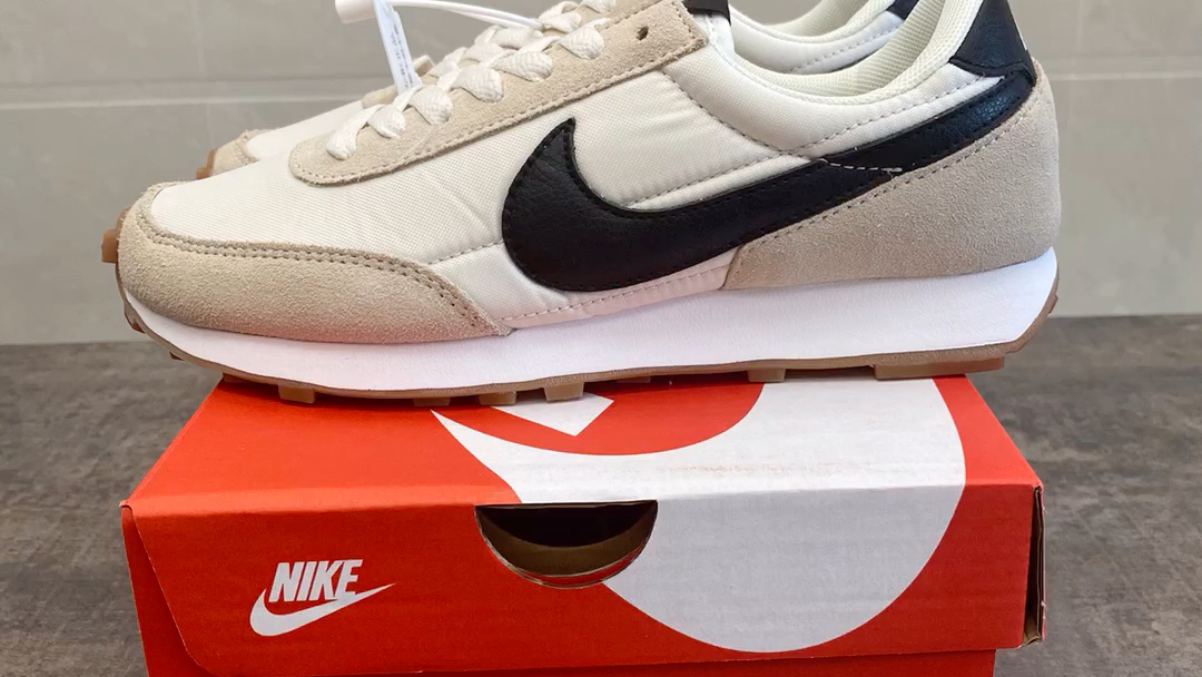 福利特价160原价260的品质 nike/耐克 daybreak 华夫鞋_哔哩哔哩 (゜