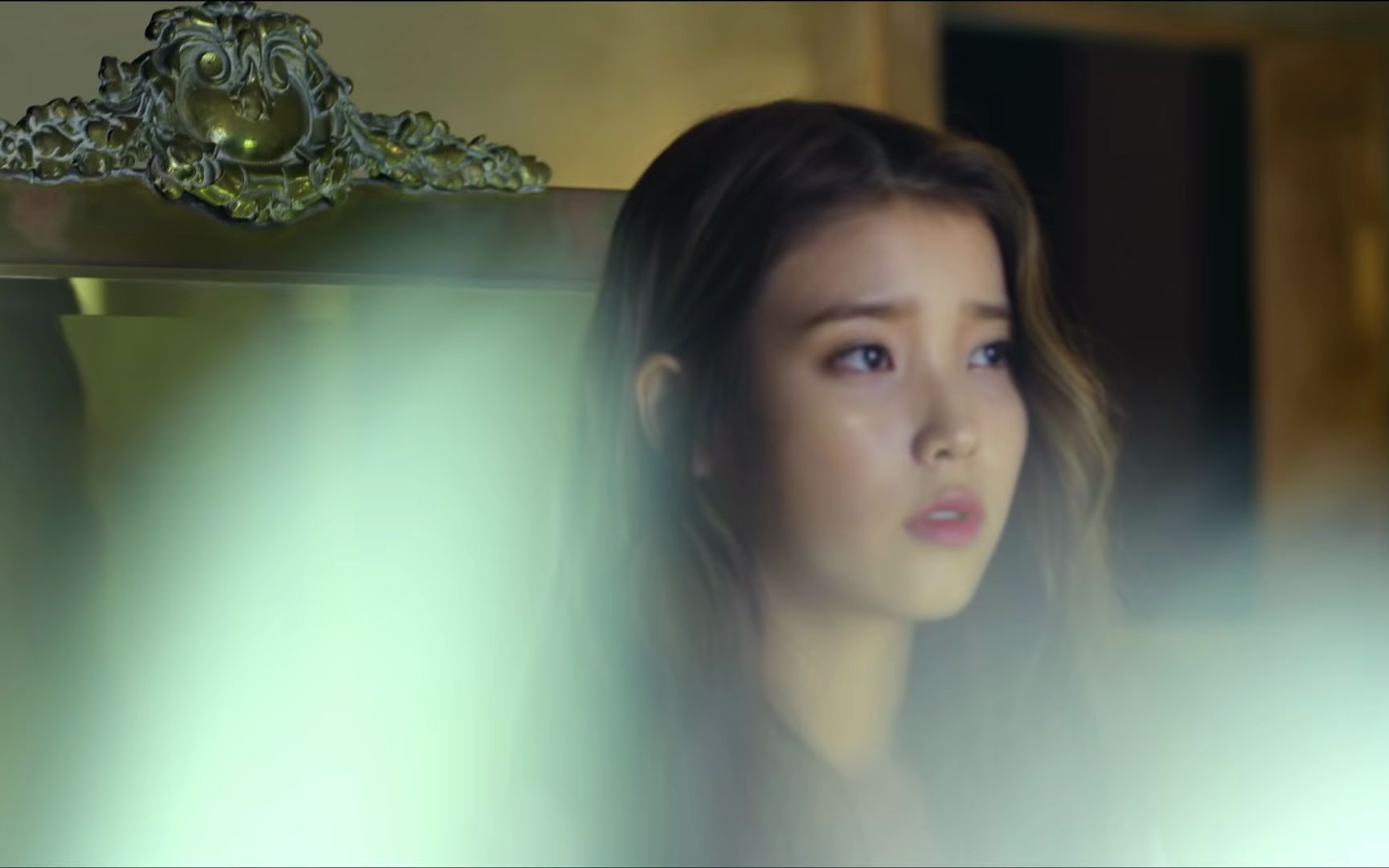 [图][MV] IU _ The red shoes