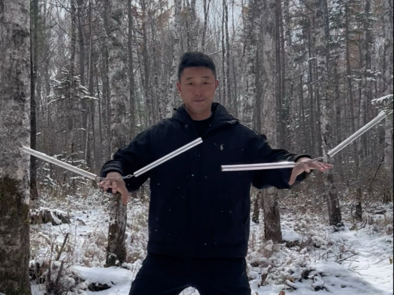 北国好风光下一句，2025的第一场雪