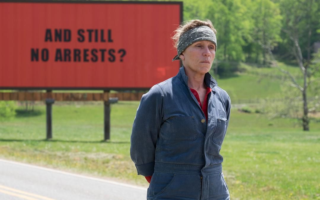 《三块广告牌》戏剧张力的黑色幽默电影_哔哩哔哩_bilibili