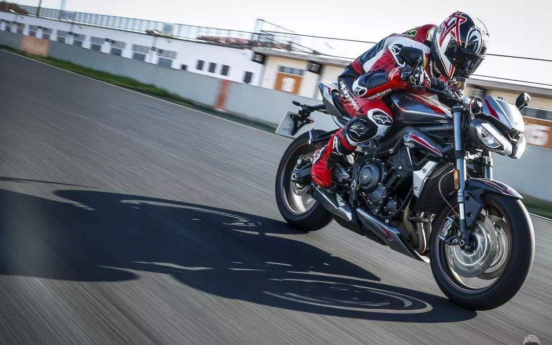 凯旋 小青蛙 triumph 765rs 来自英伦的愤怒绅士~ 上