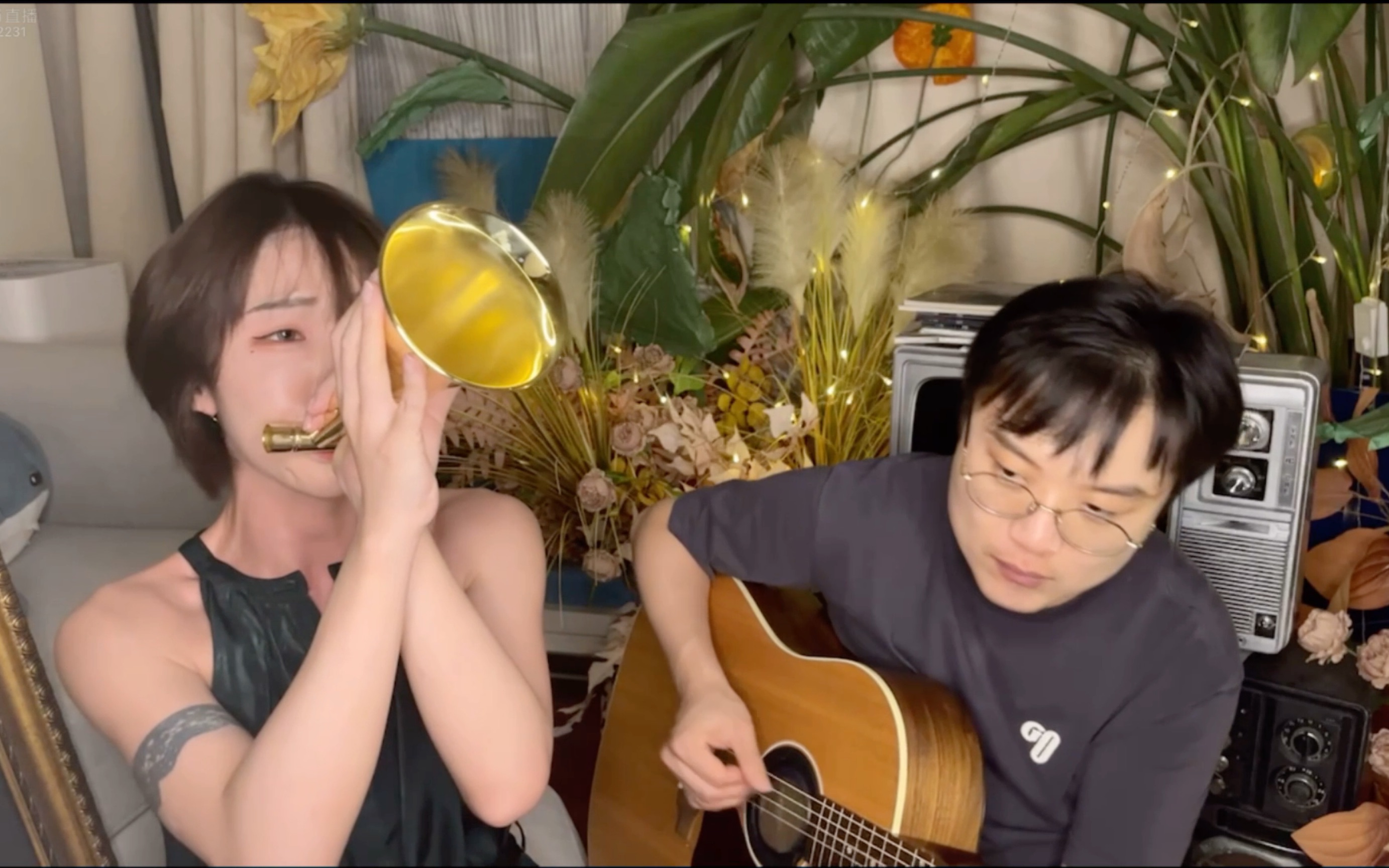 刘恋杜凯只喝香槟