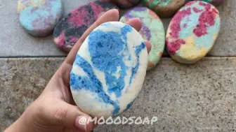 Tải video: Mooodsoap  颜值高质量融皂 雪饼一般