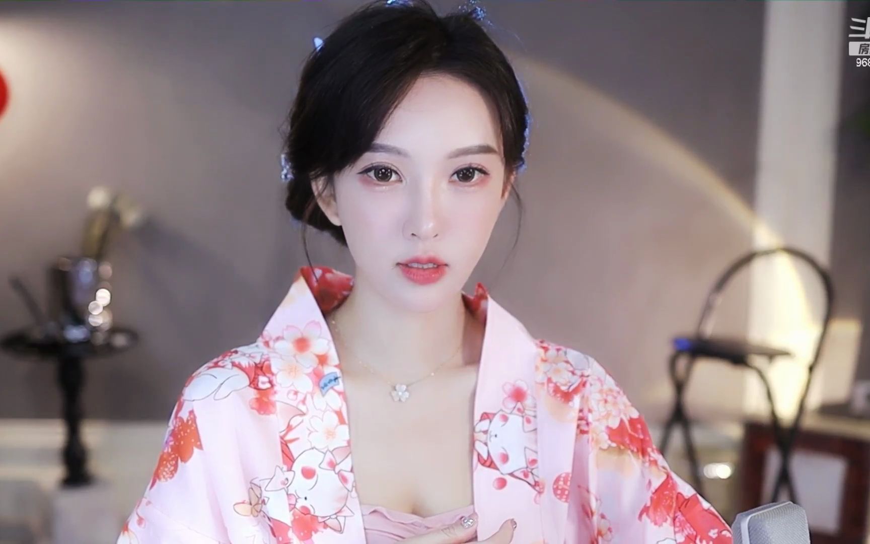 【斗鱼】南妹儿呀-2022-05-02 晚上-part-004