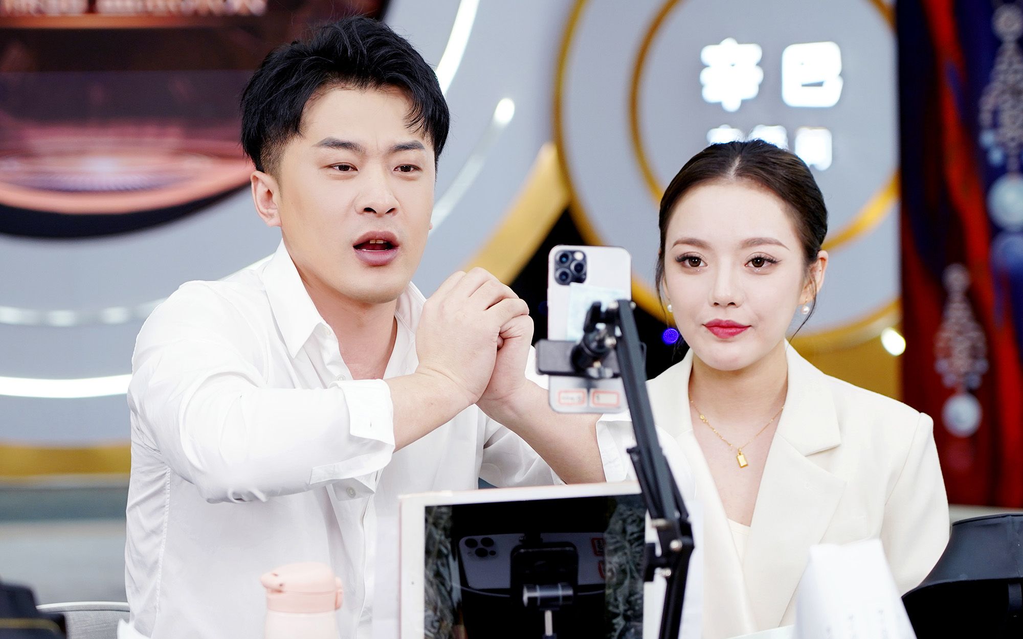 辛巴直播现场催婚蛋蛋