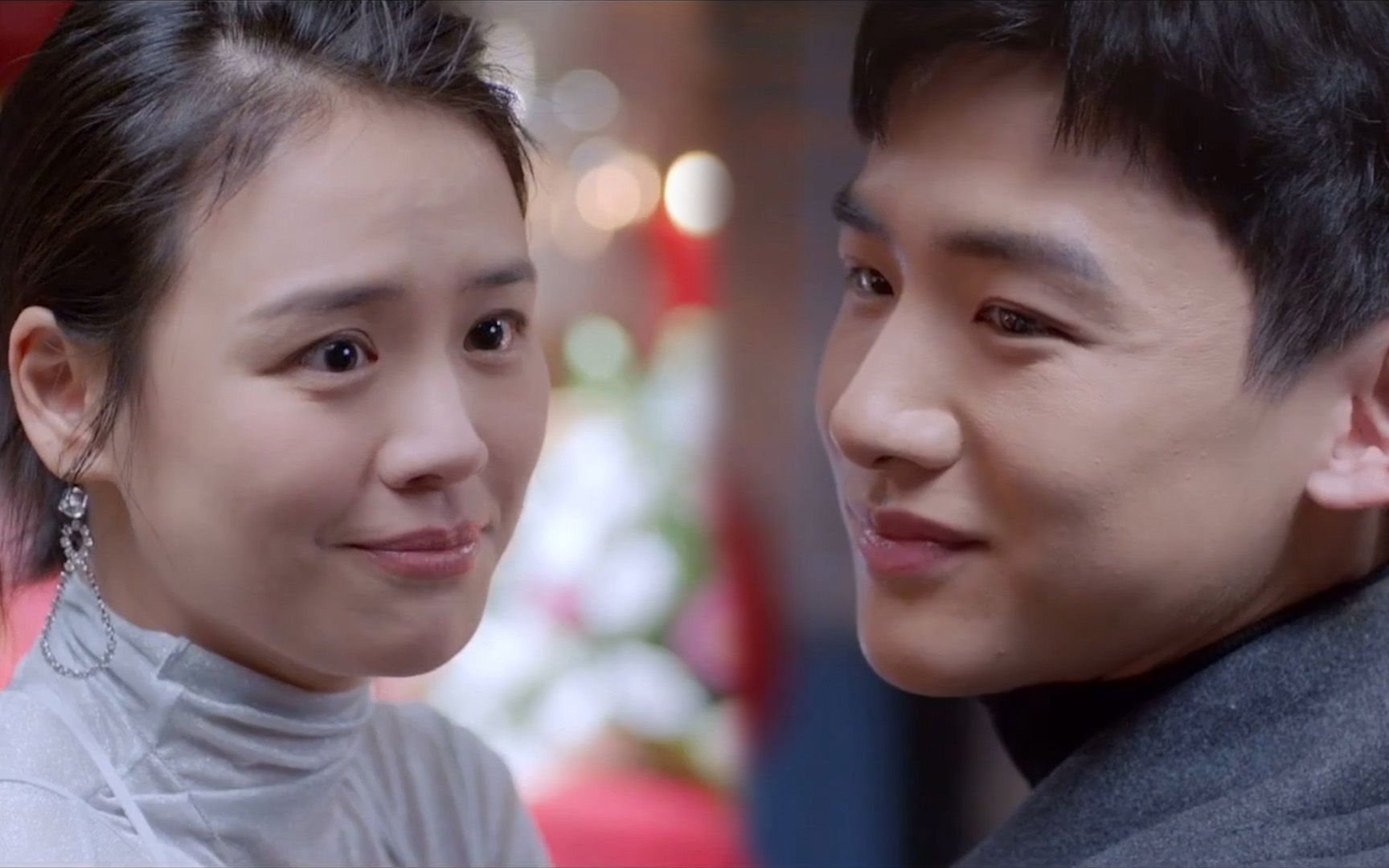 城池营垒最甜一幕!邢队精心安排求婚,米佧出国戴大钻戒睹物思人