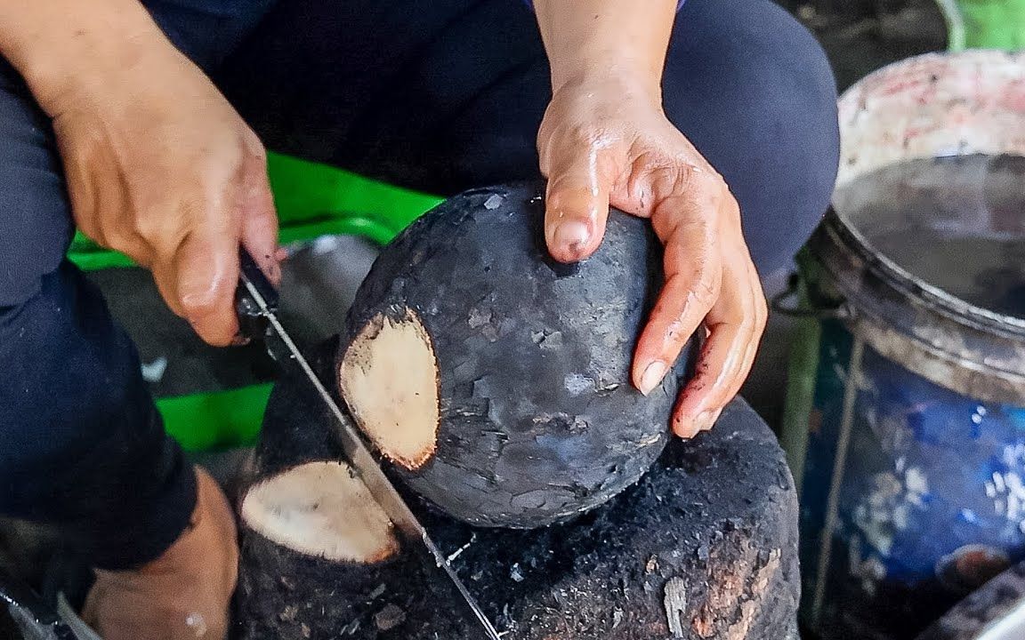 泰式烤椰子:一种令人垂涎的美食体验!现场直播制作过程哔哩哔哩bilibili