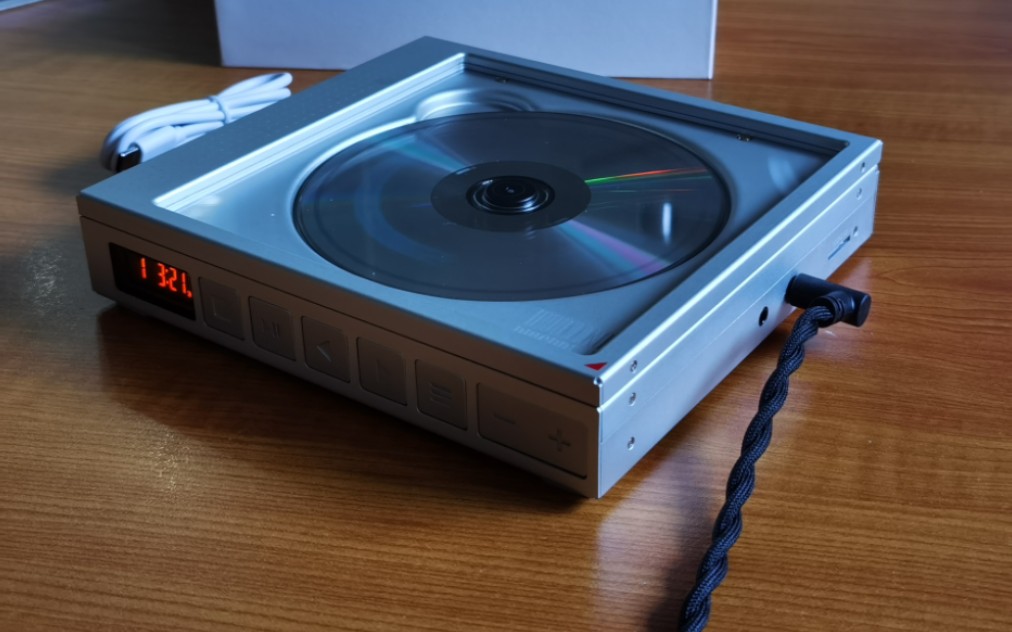 水月雨moondrop新出的discdream桌面便携cd机