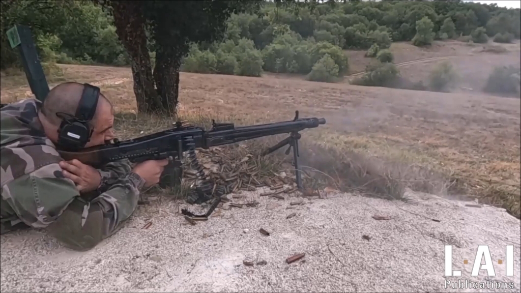 南斯拉夫m53机枪连射,全自动特种部队