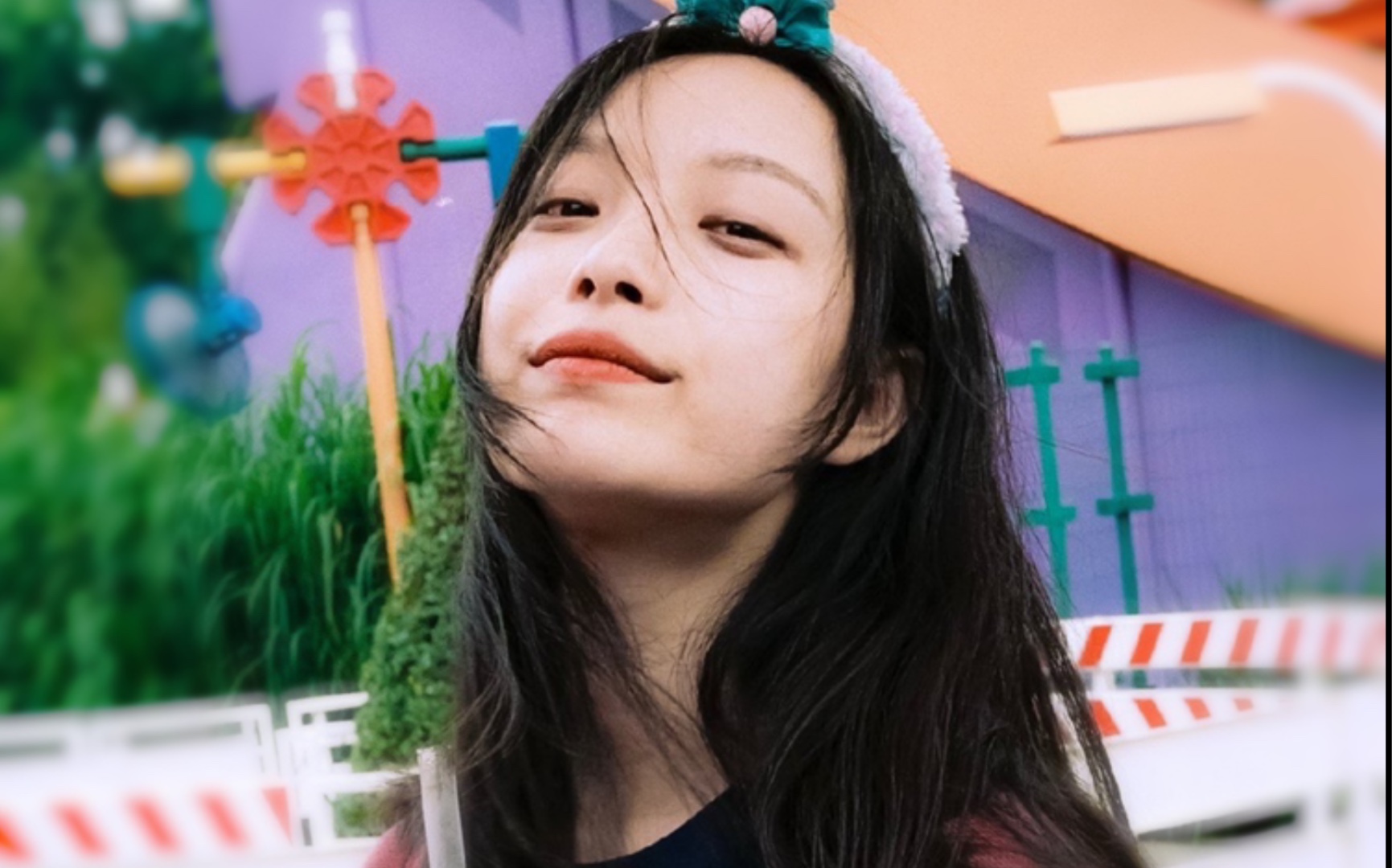 内娱身材天花板给倪演绎什么叫行走的穿搭种草机倪妮朱锁锁流金岁月穿