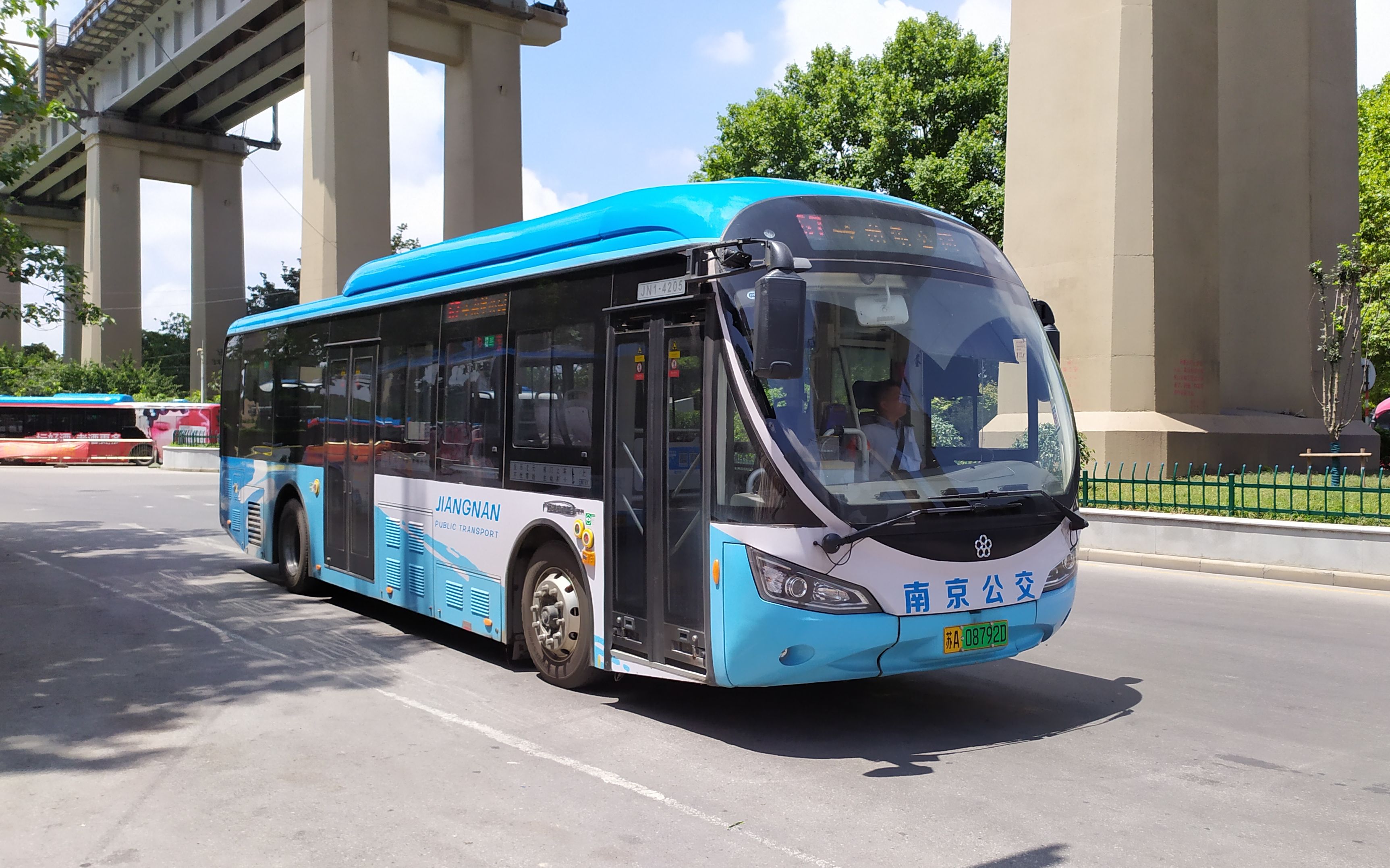 南京公交67路全程pov(南堡公园65鼓楼公交总站)