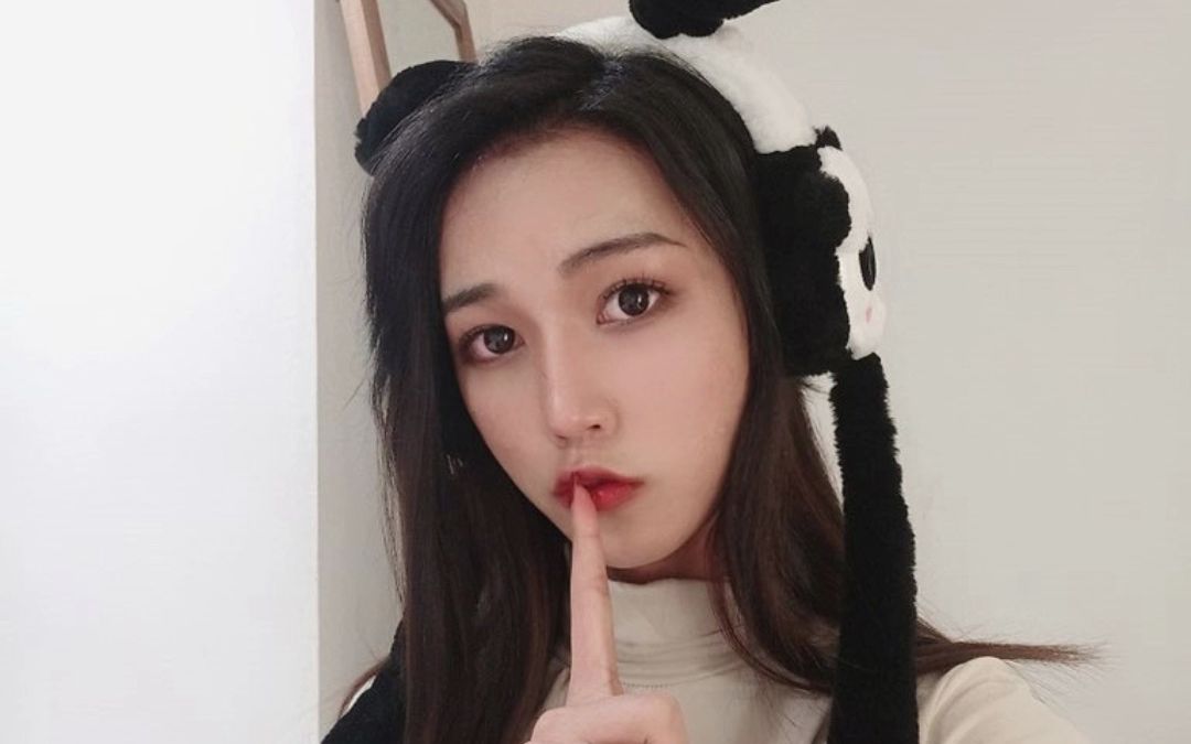 绝美ts女装大佬李智贤