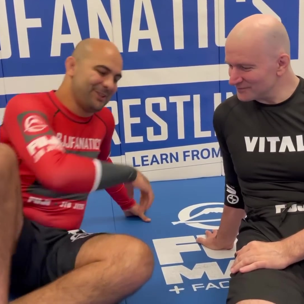 John Danaher Explains Closed Guard Fundamentals_哔哩哔哩_bilibili