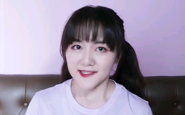 小薰小薰开开心心她是snh48十四期生snh48李星彦