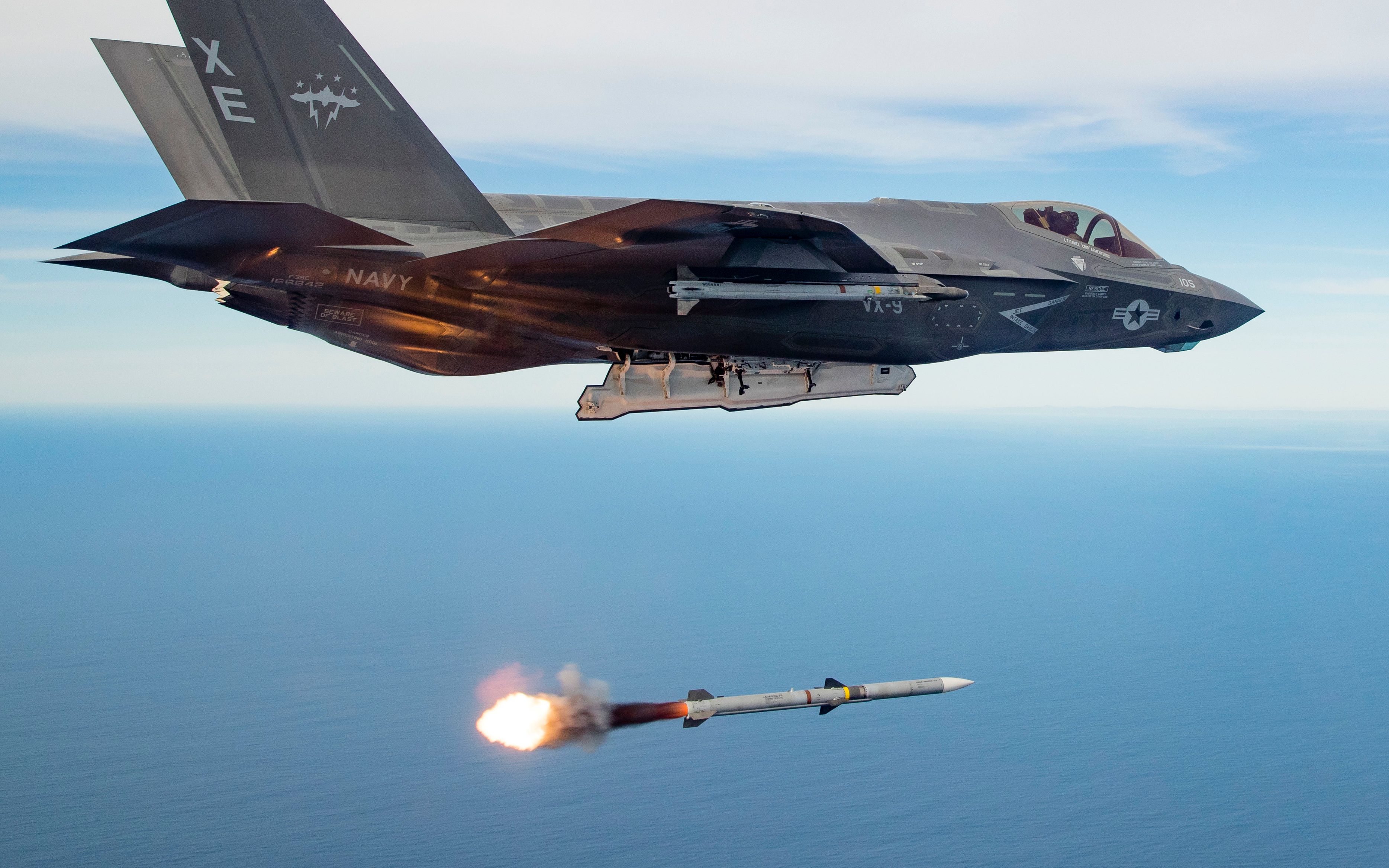 2019mcasbeaufort航展f35b悬停