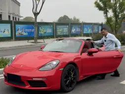 Download Video: 18年保时捷Boxster718 敞篷跑车 ：      全28.3万，首6.88万