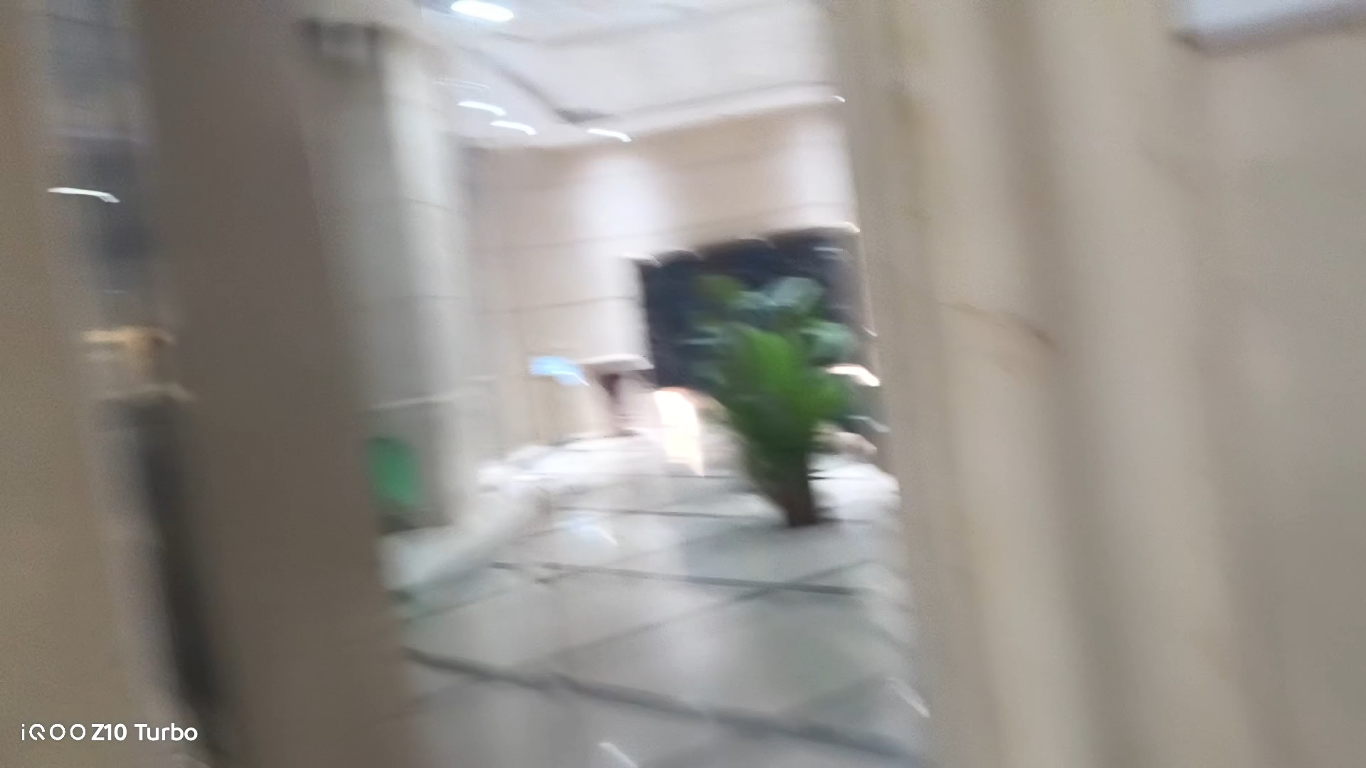 无锡茂业天地的四台上海三菱观光梯（即将更换）