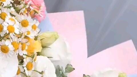 鲜花花束 七夕情人节鲜花花束玫瑰艾莎洋桔梗向日葵洋甘菊尤加利 哔哩哔哩