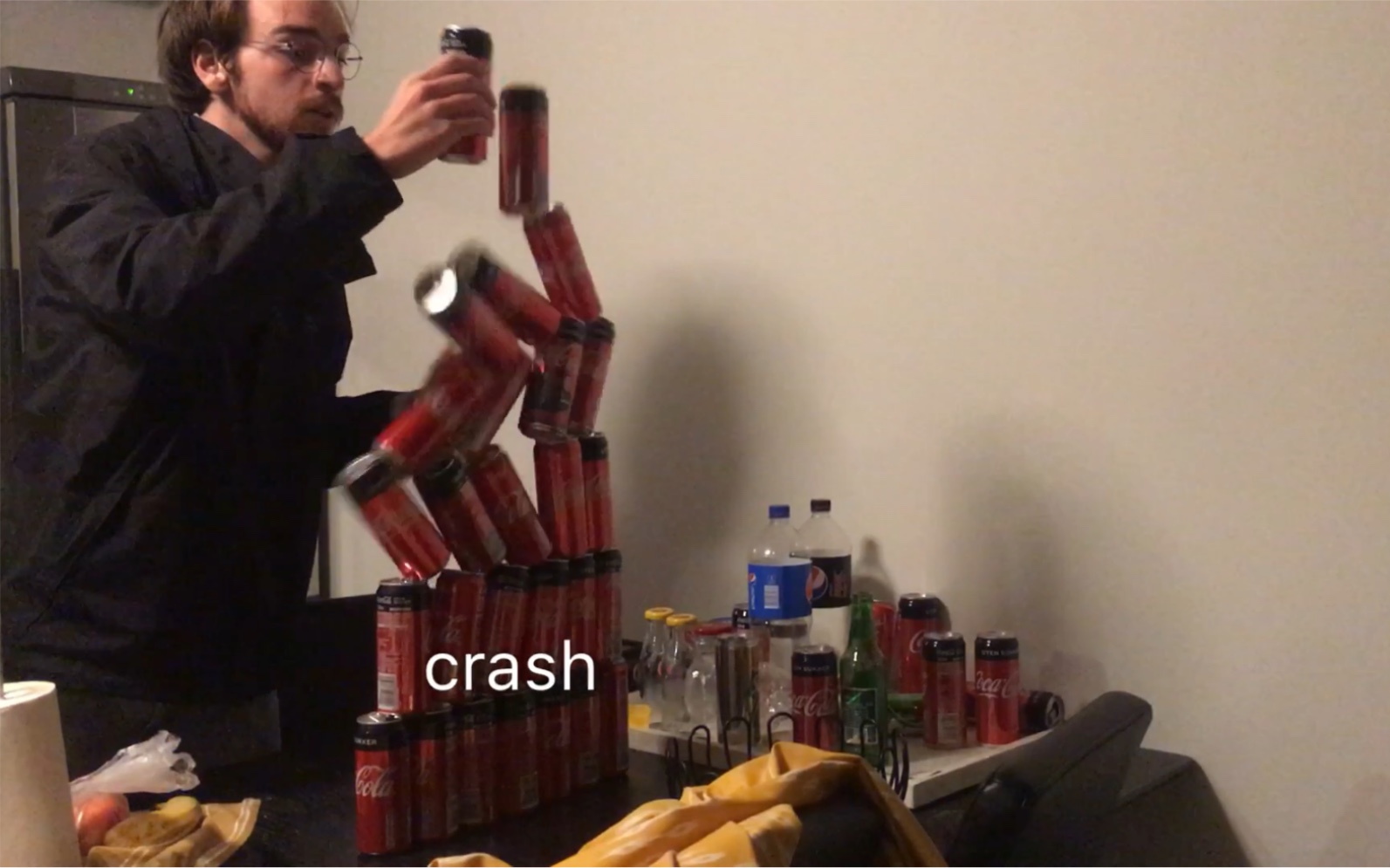 呆梨可乐罐搭塔呀