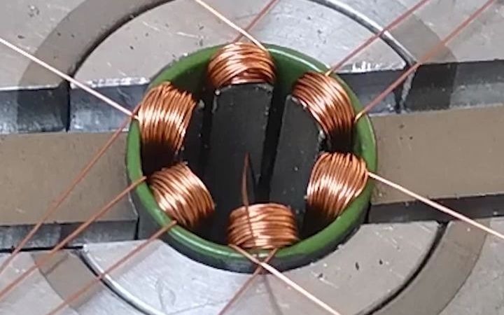 无刷微小型电机绕线机绕线过程