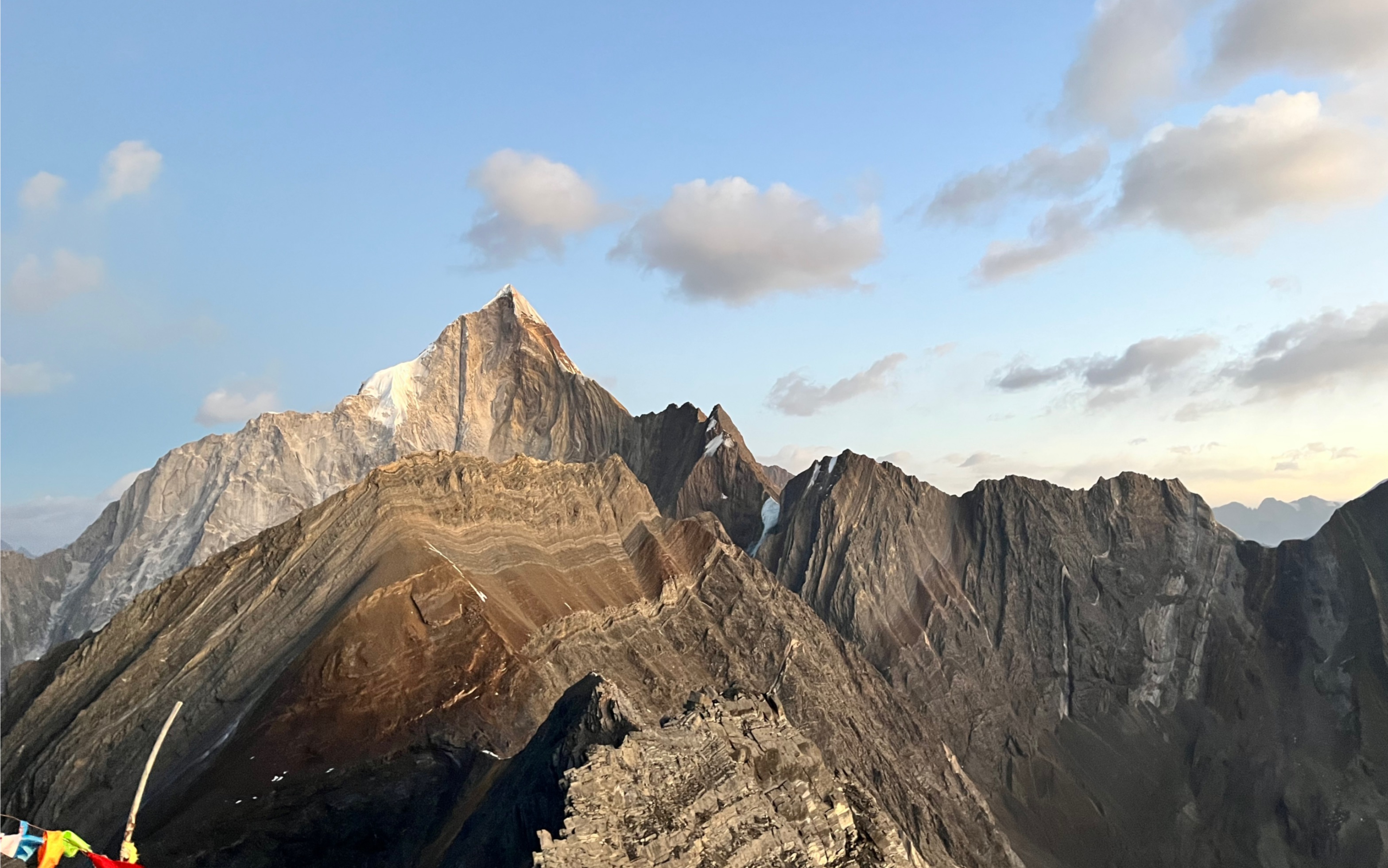 四姑娘山二峰:站上峰顶,才能看得更远