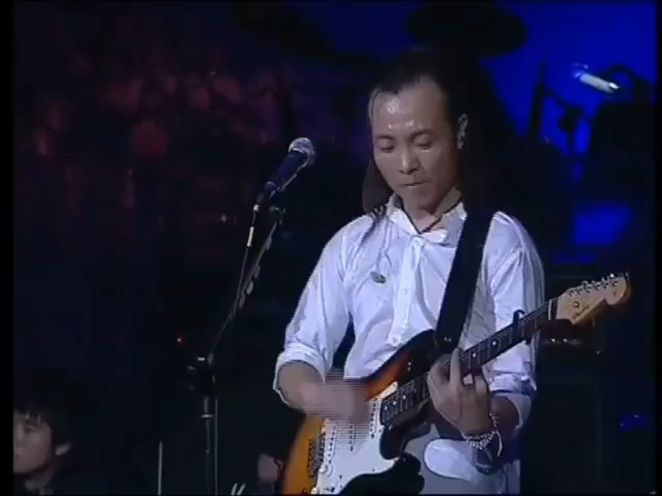 [图]许巍 - 今夜 - 2005“绝版青春”巡演北京站