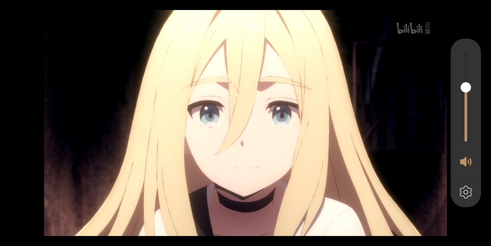 瑞吉儿和她的红秋裤