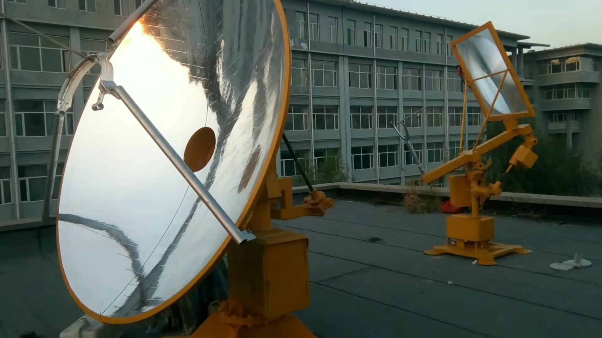 自动跟踪碟式太阳能聚光器和自动跟踪菲涅尔太阳能聚光器的用途_哔哩