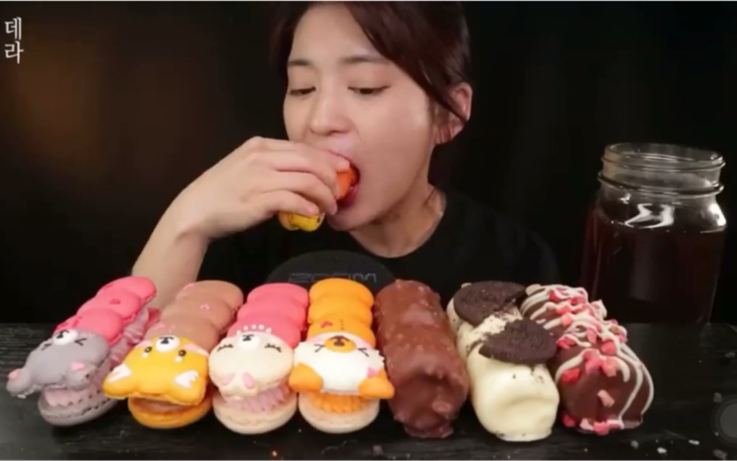 桃糕的搬运日记薄韩国吃播咀嚼音食音声控解压吃播美食甜品可爱马卡龙