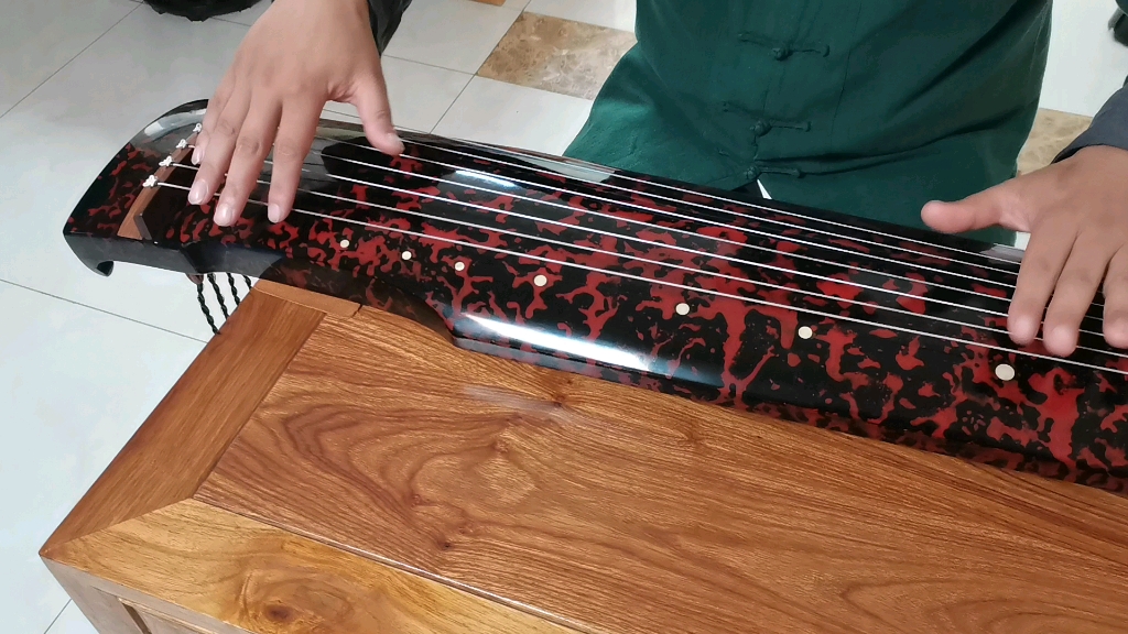 仲尼式犀皮漆工艺古琴的音色请大家鉴赏下,给个评价