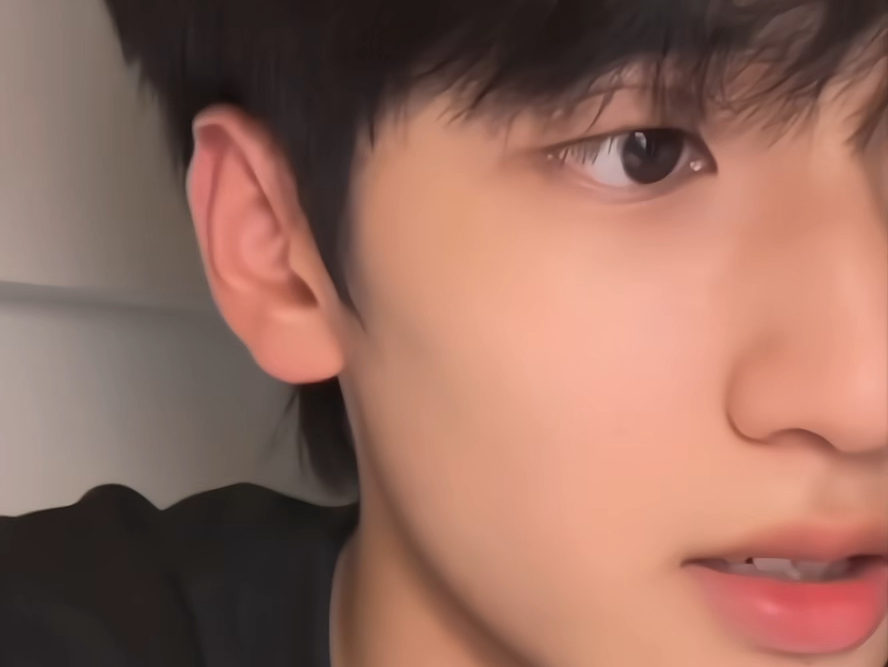 【严浩翔】分享一些浩翔宝宝的怼脸拍!怼脸无敌了!