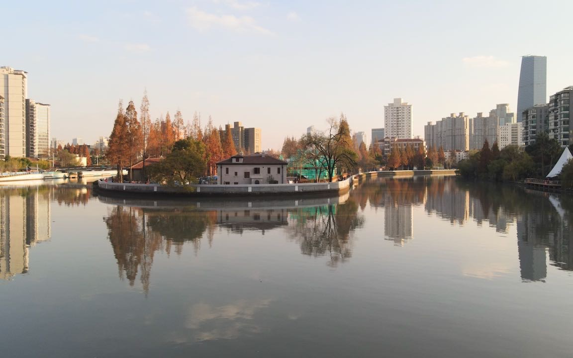 [图]苏州河上最好看的一个湾留给了一所大学，圣约翰大学旧址。