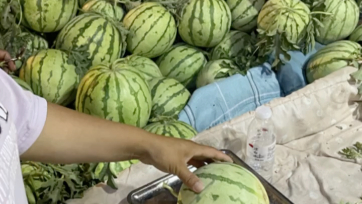 [图]虽然都是叫西瓜鸡血汤驴肉汤 郑州和开封夜市的味儿真不太一样诶