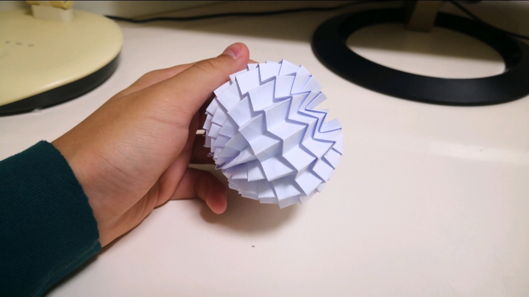 折纸魔法球,非常简单,快来做一做吧!别忘了三连