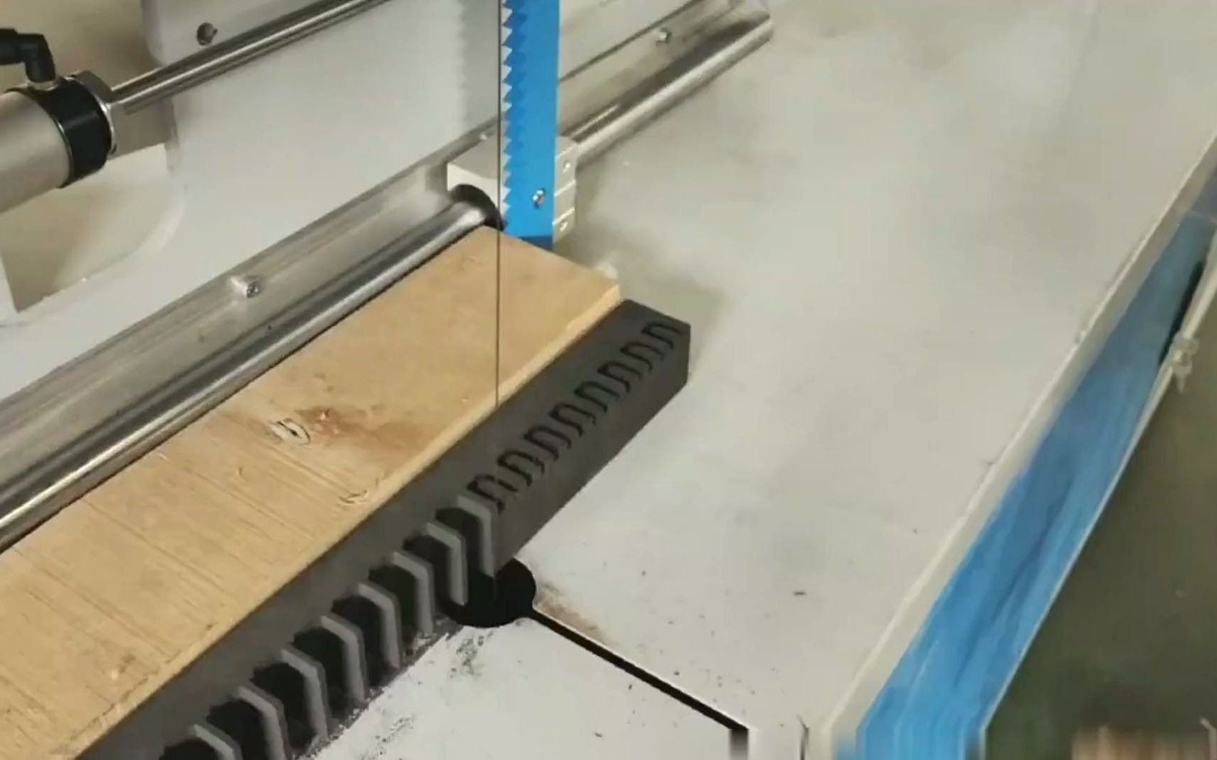 环形金刚石线锯设备 蜂窝陶瓷切割机器图片 (1)