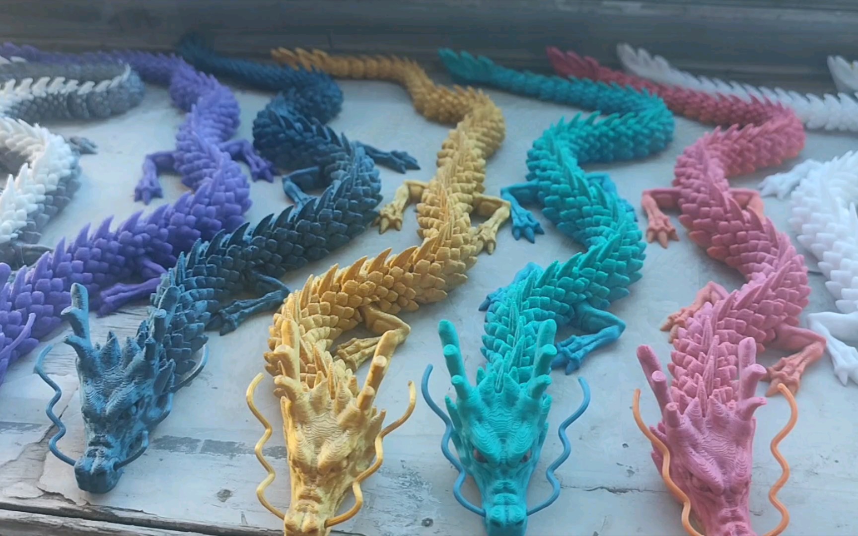 又是一年新年到,龙年在即,龙的传人,七彩神龙为您贺新年