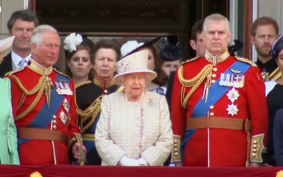 [图]《伊丽莎白女王二世》Queen Elizabeth II and Britain's leaders | DW 纪录片